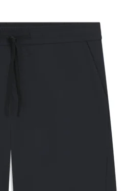 Water-repellent regular-fit shorts in quick-dry twill