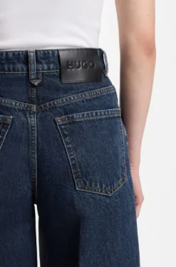 Wide-leg jeans in blue denim with front pleats
