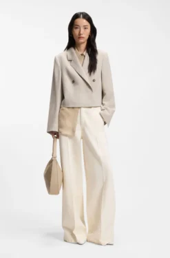 Wide-leg jeans in cream denim with front crease