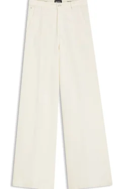 Wide-leg jeans in cream denim with front crease